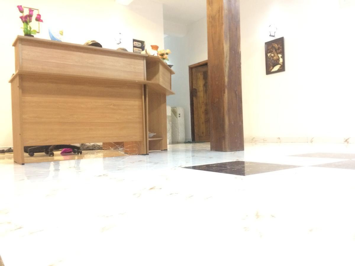 Hotel Athina & Restaurant Chilaw Bagian luar foto